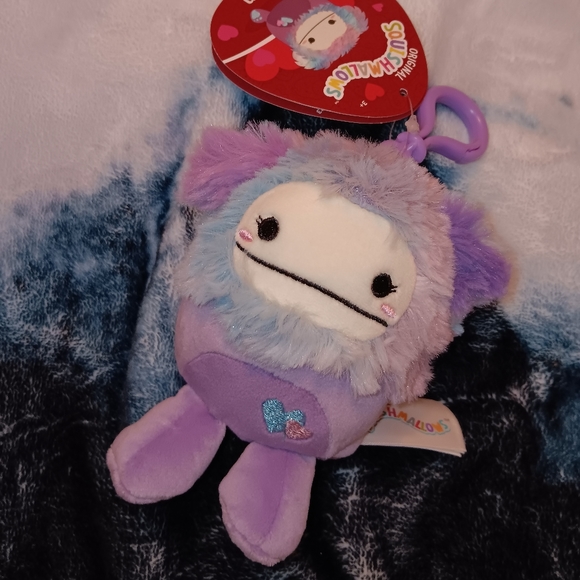 Bigfoot Clip Bundle Eden the Bigfoot Heart Belly & Buna the Bigfoot Fuzzybelly - Picture 2 of 3